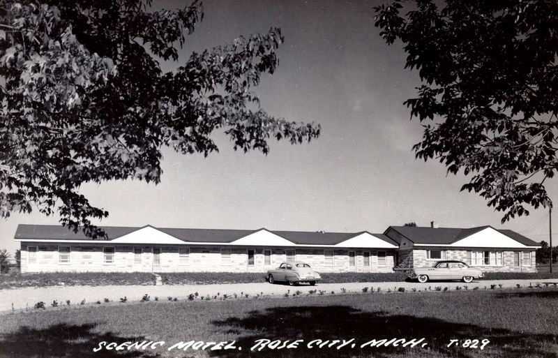 Scenic Motel - Vintage Postcard (newer photo)